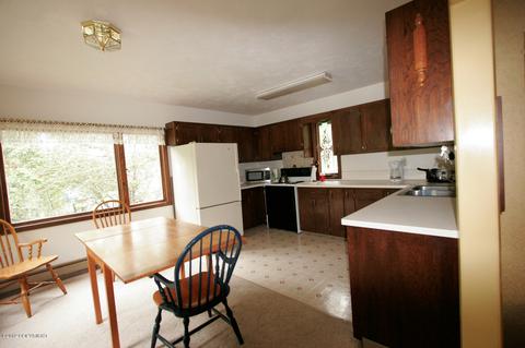 10235 Willis Dr, Eagle River, AK 99577 photo 5