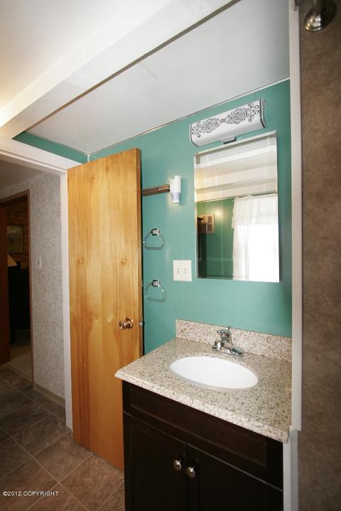 10235 Willis Dr, Eagle River, AK 99577 photo 9