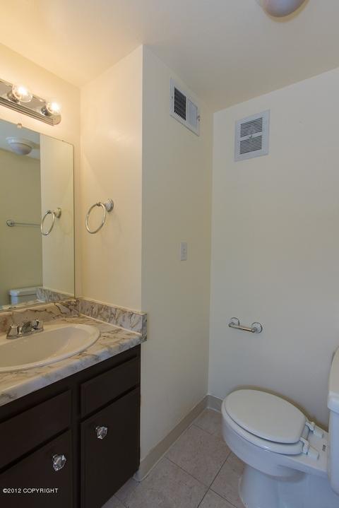 1121 E 17th Ave, Anchorage, AK 99501 photo 14
