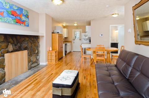 8009 E 36th Ave, Anchorage, AK 99504 photo 2