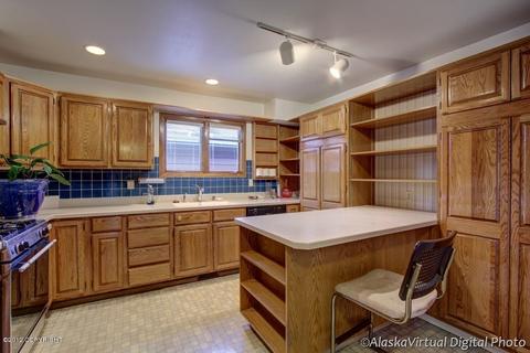 3341 Wiley Post Loop, Anchorage, AK 99517 photo 8