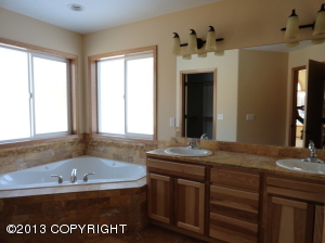 16221 Stephan Valley Dr, Eagle River, AK 99577 photo 3