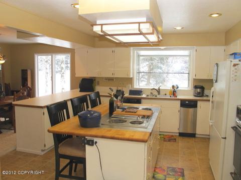 6900 Round Tree Cir, Anchorage, AK 99507 photo 7