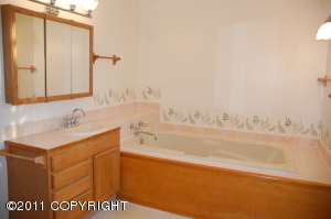 7210 E 22nd Ave, Anchorage, AK 99504 photo 11