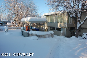 7210 E 22nd Ave, Anchorage, AK 99504 photo 3