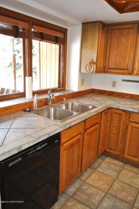 7141 Beaumont Cir, Anchorage, AK 99502 photo 11