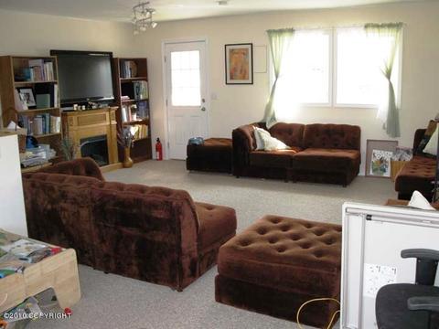 5800 Radcliff Dr, Anchorage, AK 99504 photo 2
