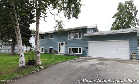 5800 Radcliff Dr, Anchorage, AK 99504 photo 1