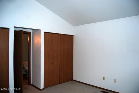 9301 Hall Cir, Eagle River, AK 99577 photo 11