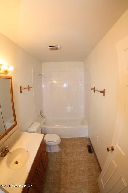 6532 E 9th Ave, Anchorage, AK 99504 photo 13