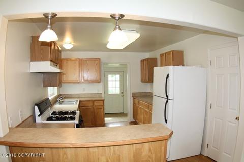 6532 E 9th Ave, Anchorage, AK 99504 photo 4
