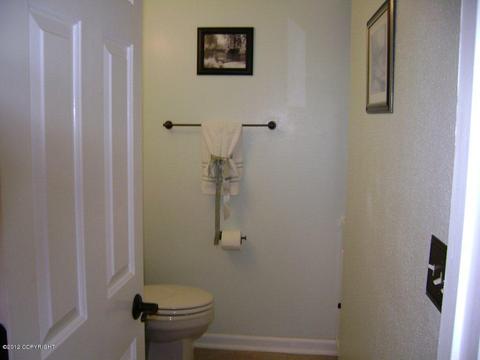 6622 Cimarron Cir, Anchorage, AK 99504 photo 3