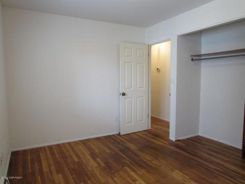 372 Park St, Anchorage, AK 99508 photo 16