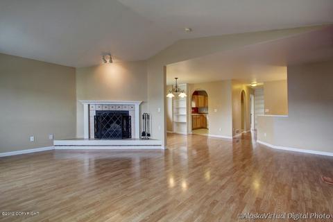 3724 Sycamore Loop, Anchorage, AK 99504 photo 2