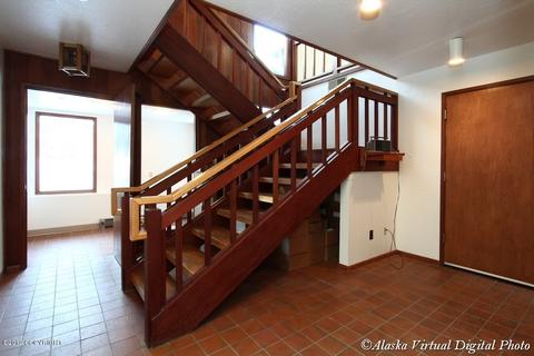 6761 Round Tree Dr, Anchorage, AK 99516 photo 2