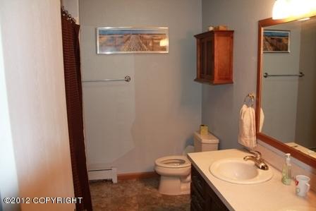7421 Wade Cir, Anchorage, AK 99518 photo 8