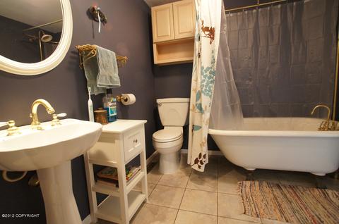 2420 E 48th Ave, Anchorage, AK 99507 photo 14
