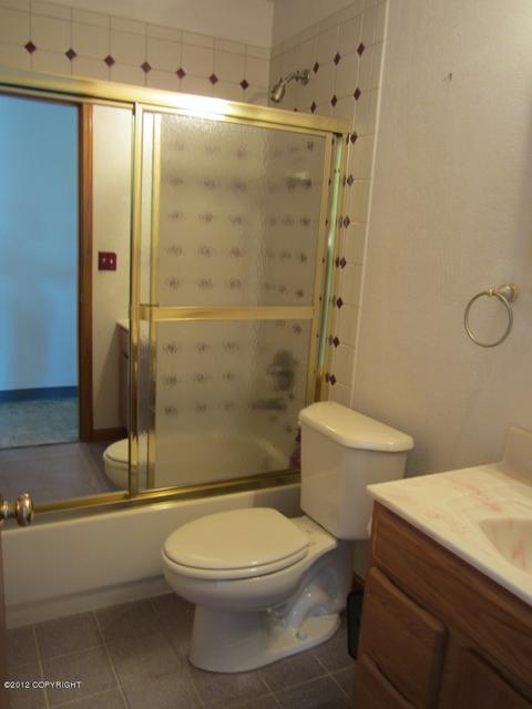 450 Fredricks Dr, Anchorage, AK 99504 photo 6