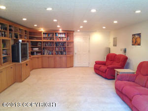 5039 Randi Ct, Eagle River, AK 99577 photo 4