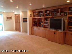 5039 Randi Ct, Eagle River, AK 99577 photo 5
