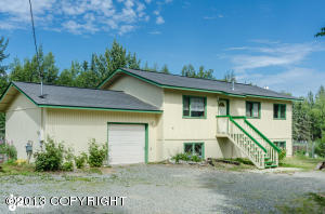 631 E Mulchatna Dr, Wasilla, AK 99654 photo 1