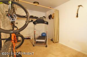 8925 Birch Park Cir, Eagle River, AK 99577 photo 18