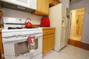 8925 Birch Park Cir, Eagle River, AK 99577 photo 12