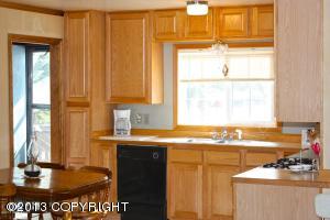 3330 E 41st Ave, Anchorage, AK 99508 photo 2