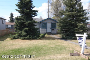 1208 E St, Anchorage, AK 99501 photo 1
