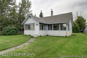 945 E 9th Ave, Anchorage, AK 99501 photo 1