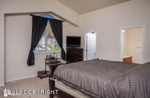 9190 Eagle River Ln, Eagle River, AK 99577 photo 9