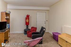 9190 Eagle River Ln, Eagle River, AK 99577 photo 20