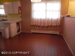 520 E 46th Pl, Anchorage, AK 99503 photo 8