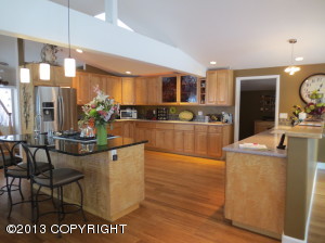 9980 Hampton Cir, Anchorage, AK 99507 photo 2