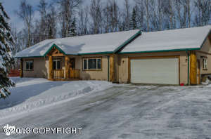 22035 Armas Dr, Chugiak, AK 99567 photo 1
