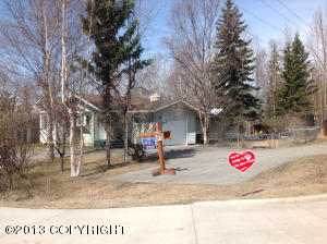 18339 Kantishna Dr, Eagle River, AK 99577 photo 2