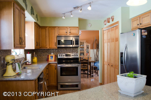19709 First St, Eagle River, AK 99577 photo 13