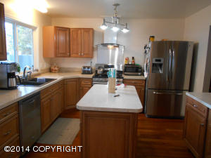 512 Maple Dr, Kenai, AK 99611 photo 3