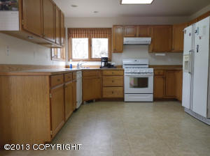 17827 Lacey Dr, Eagle River, AK 99577 photo 4