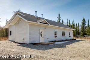 3645 Apache Ct, North Pole, AK 99705 photo 1