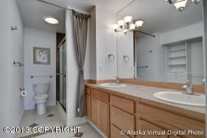 2005 Parkview Cir, Anchorage, AK 99501 photo 18
