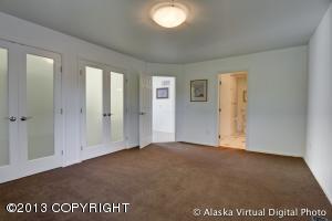 2005 Parkview Cir, Anchorage, AK 99501 photo 16