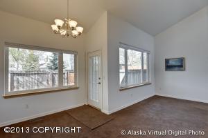2005 Parkview Cir, Anchorage, AK 99501 photo 11
