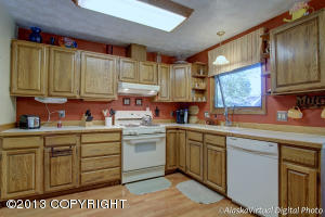 10850 Kosina Cir, Eagle River, AK 99577 photo 10