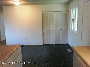 3524 E 17th Ave, Anchorage, AK 99508 photo 8