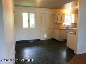 3524 E 17th Ave, Anchorage, AK 99508 photo 7