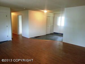 3524 E 17th Ave, Anchorage, AK 99508 photo 3
