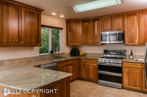 2000 Shore Dr, Anchorage, AK 99515 photo 9