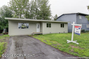 3514 E 17th Ave, Anchorage, AK 99504 photo 4