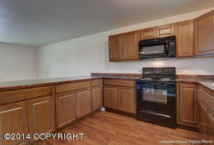 3514 E 17th Ave, Anchorage, AK 99504 photo 2